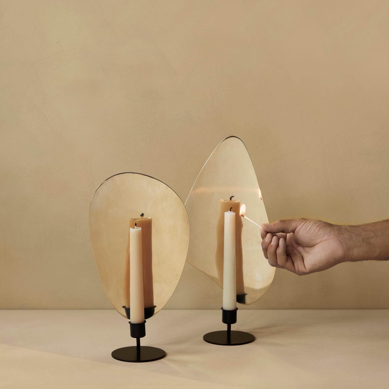 Flambeau lysestage, Black/Polished Brass - H34 cm.